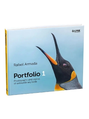 Portfolio 1. Photographs and stories of extraordinary birds